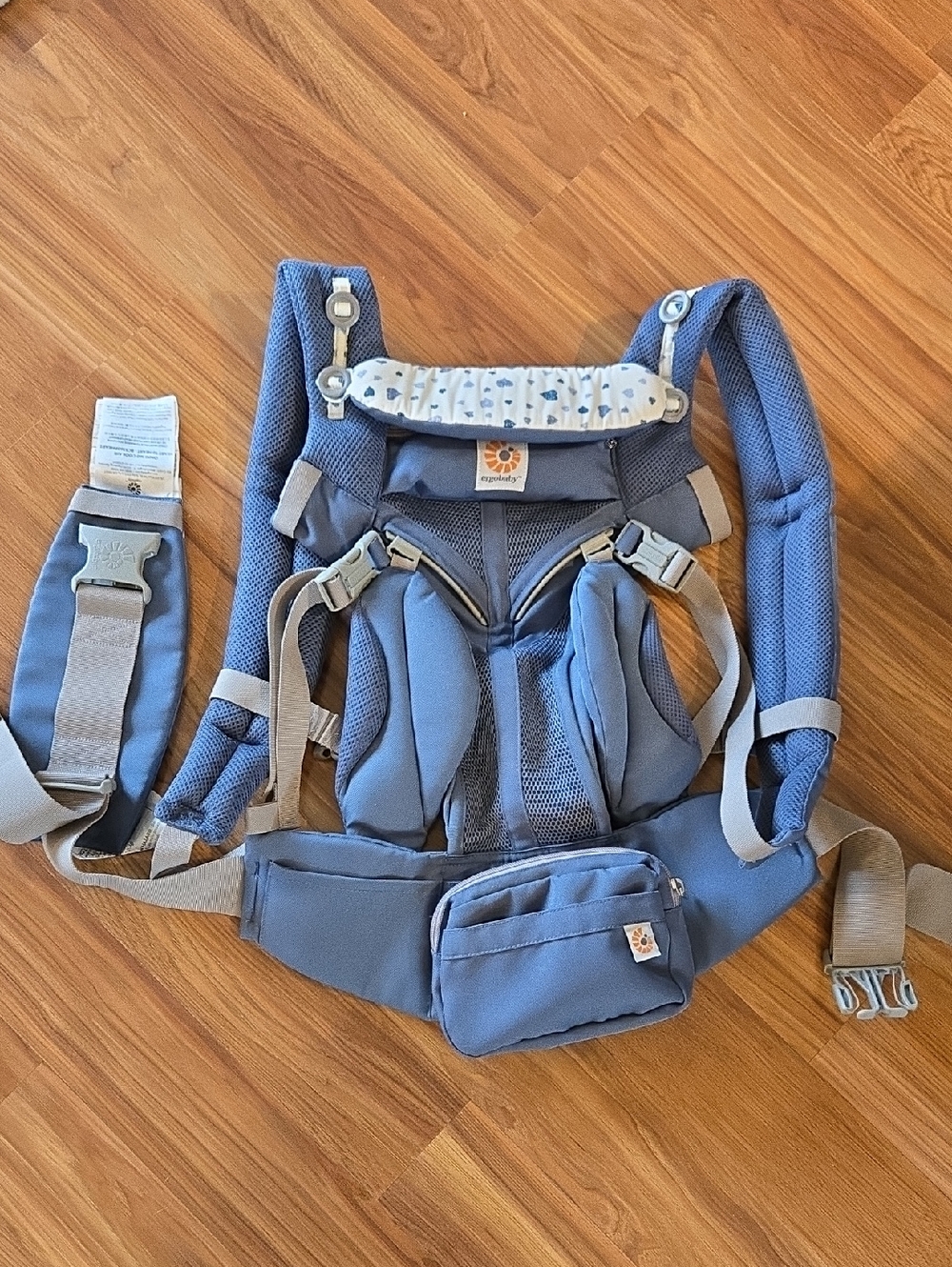 Ergobaby Omni 360 Cool Air Heart To Heart Carrier with Detachable Waist Pouch
